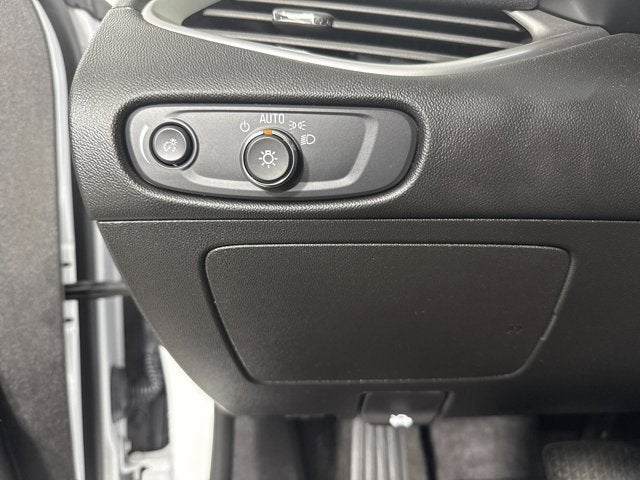 2025 Chevrolet Malibu LS