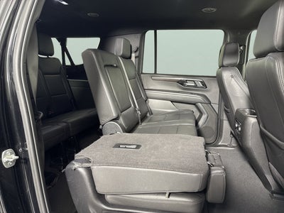 2025 Chevrolet Suburban LT
