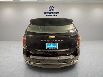 2025 Chevrolet Suburban LT