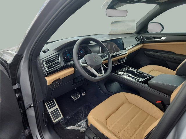 2025 Volkswagen Atlas Cross Sport 2.0T SEL R-Line Black