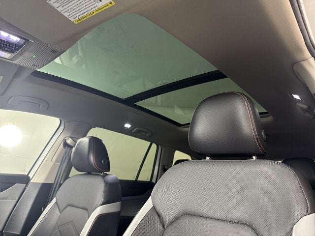 2024 Volkswagen Atlas 2.0T Peak Edition SE w/Technology