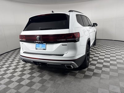 2024 Volkswagen Atlas 2.0T Peak Edition SE w/Technology