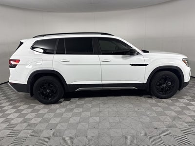 2024 Volkswagen Atlas 2.0T Peak Edition SE w/Technology