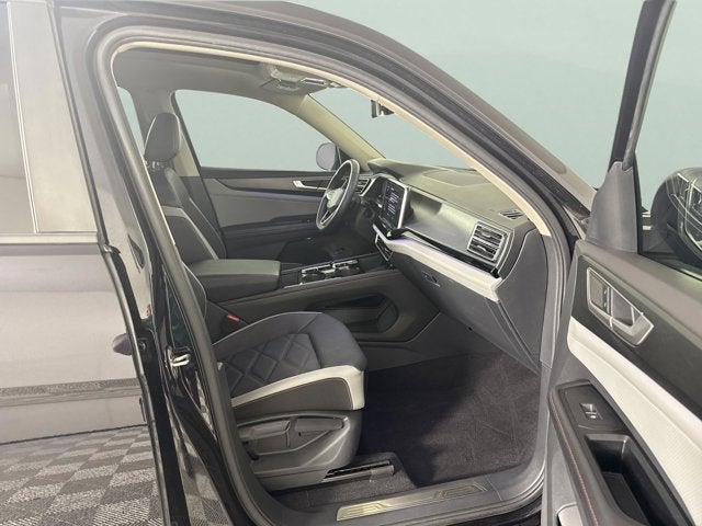 2024 Volkswagen Atlas 2.0T Peak Edition SE w/Technology