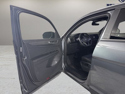 2024 Volkswagen Atlas Cross Sport 2.0T SE