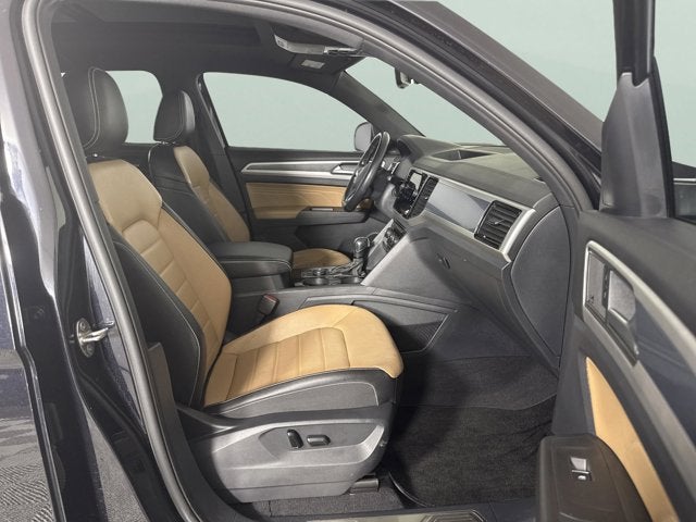 2023 Volkswagen Atlas Cross Sport 3.6L V6 SEL Premium R-Line