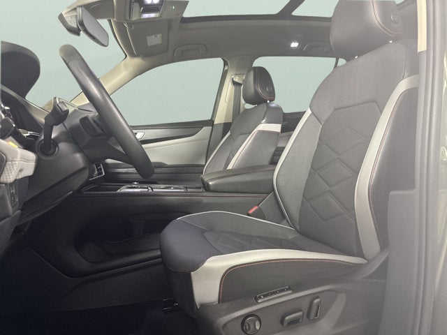 2024 Volkswagen Atlas 2.0T Peak Edition SEL