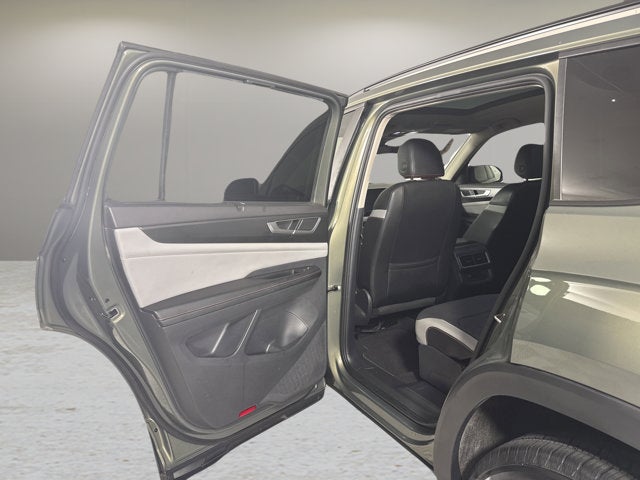 2024 Volkswagen Atlas 2.0T Peak Edition SEL