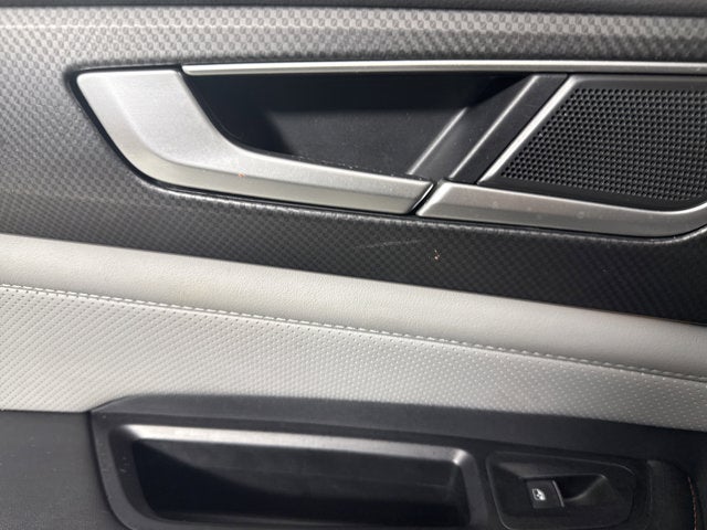 2024 Volkswagen Atlas 2.0T Peak Edition SEL