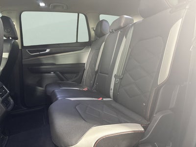 2024 Volkswagen Atlas 2.0T Peak Edition SEL
