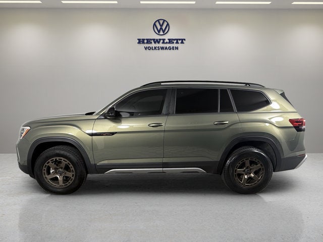 2024 Volkswagen Atlas 2.0T Peak Edition SEL