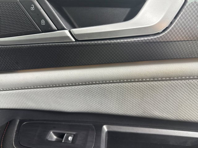 2024 Volkswagen Atlas 2.0T Peak Edition SEL
