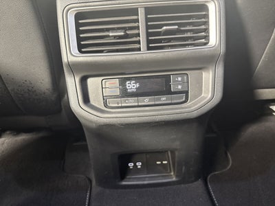 2024 Volkswagen Atlas 2.0T Peak Edition SEL