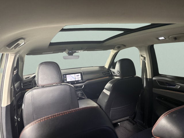 2024 Volkswagen Atlas 2.0T Peak Edition SEL