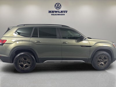 2024 Volkswagen Atlas 2.0T Peak Edition SEL