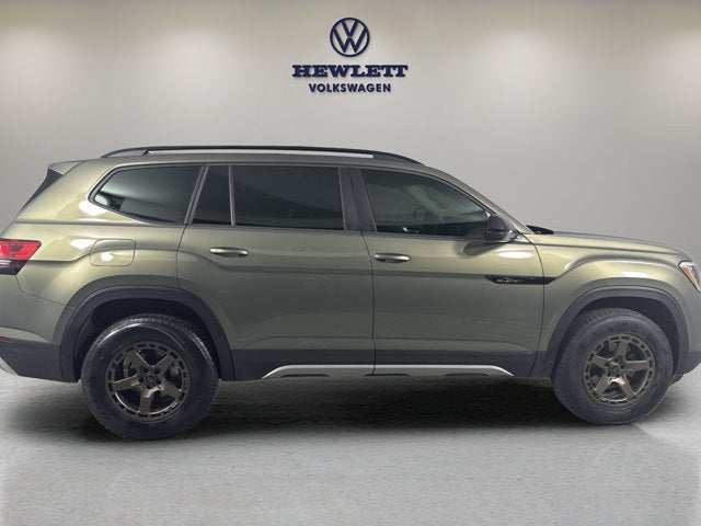 2024 Volkswagen Atlas 2.0T Peak Edition SEL