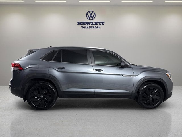 2025 Volkswagen Atlas Cross Sport 2.0T SE w/Technology