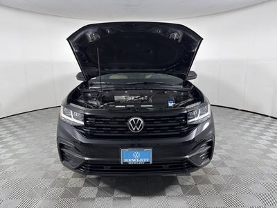2023 Volkswagen Atlas Cross Sport 2.0T SEL R-Line Black
