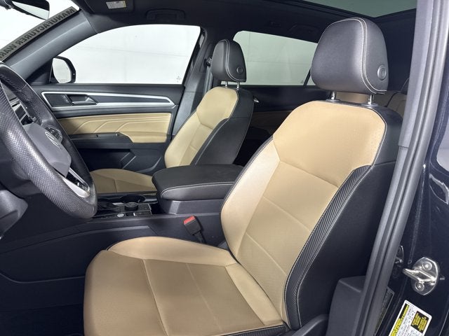 2023 Volkswagen Atlas Cross Sport 2.0T SEL R-Line Black