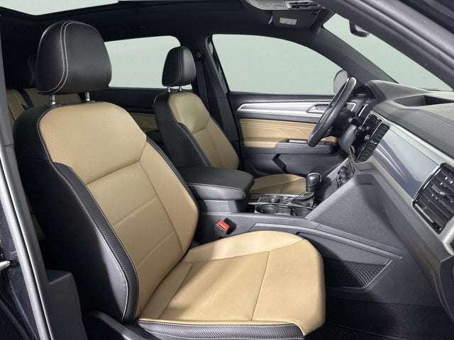 2023 Volkswagen Atlas Cross Sport 2.0T SEL R-Line Black
