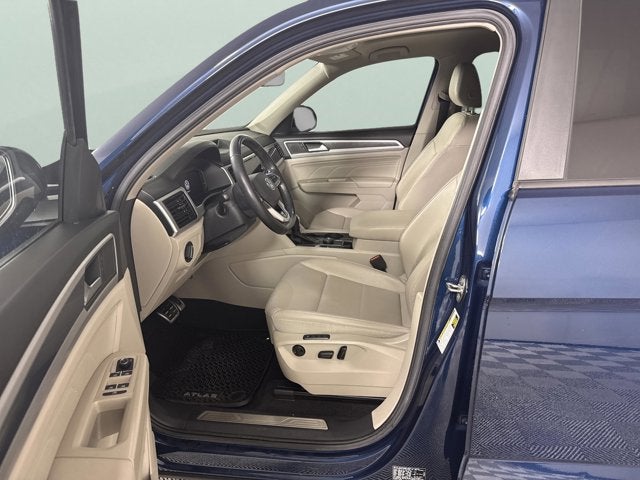 2023 Volkswagen Atlas 3.6L V6 SEL R-Line Black