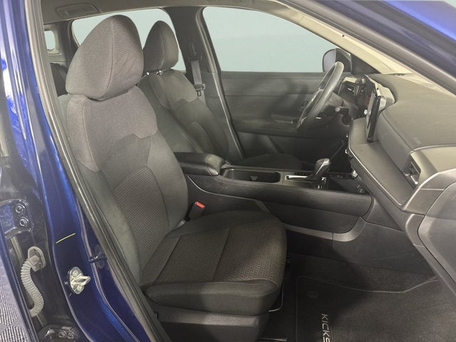 2025 Nissan Kicks S