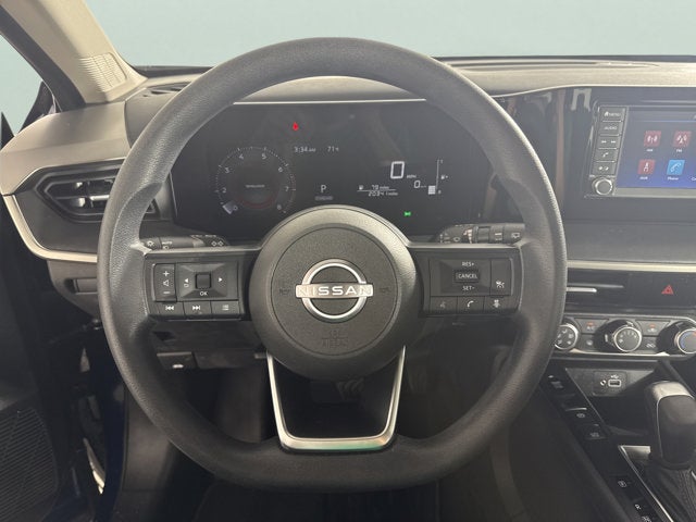 2025 Nissan Kicks S