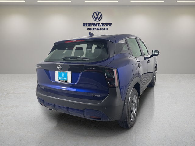 2025 Nissan Kicks S