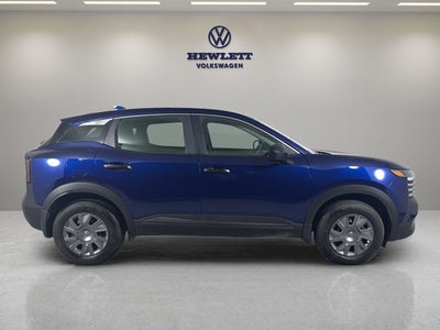 2025 Nissan Kicks S