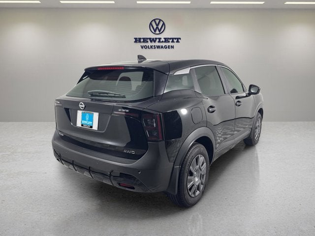 2025 Nissan Kicks S