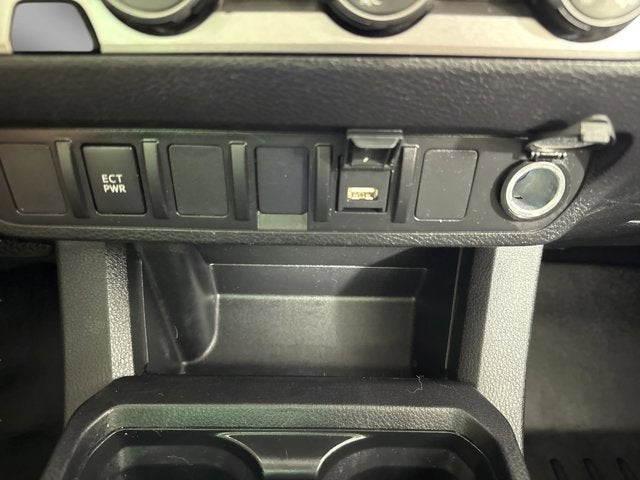 2022 Toyota Tacoma 2WD SR5