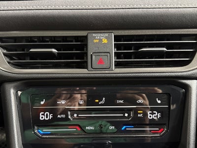 2025 Volkswagen Taos SE Black