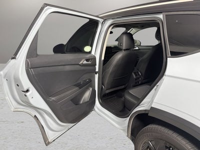 2025 Volkswagen Taos SE Black