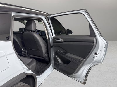 2025 Volkswagen Taos SE Black