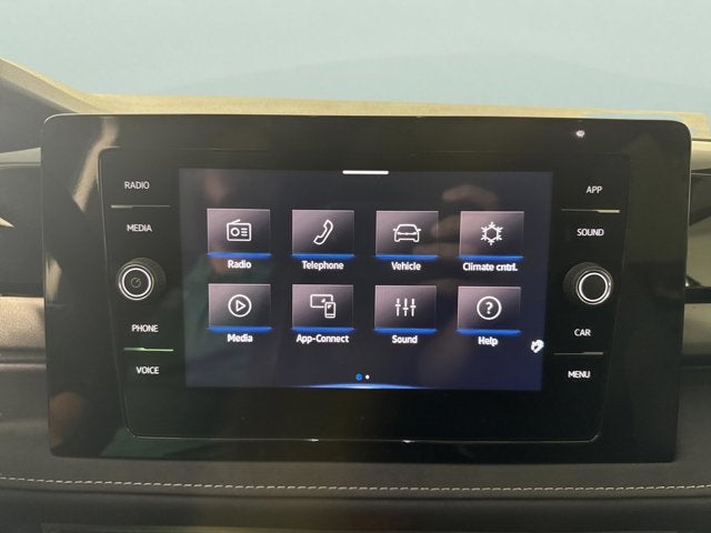 2025 Volkswagen Taos SE Black