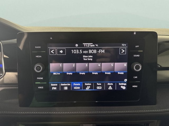 2025 Volkswagen Taos SE Black