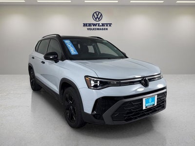 2025 Volkswagen Taos SE Black