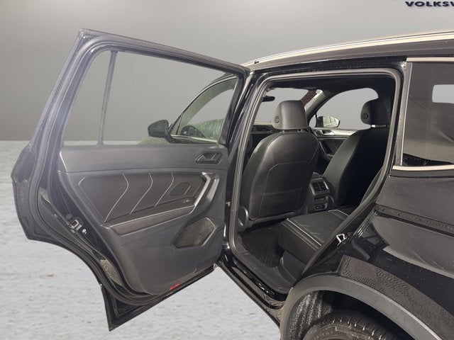 2024 Volkswagen Tiguan SEL R-Line