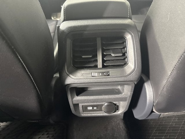 2024 Volkswagen Tiguan SEL R-Line