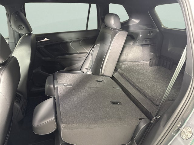 2024 Volkswagen Tiguan SEL R-Line