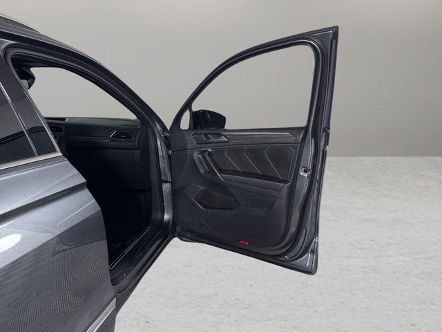 2024 Volkswagen Tiguan SEL R-Line