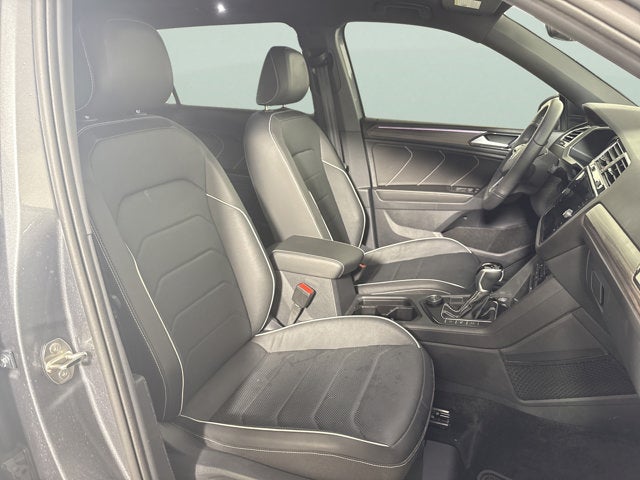 2024 Volkswagen Tiguan SEL R-Line