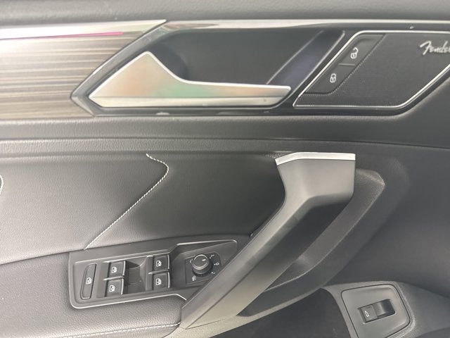 2022 Volkswagen Tiguan SEL R-Line