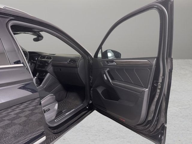 2022 Volkswagen Tiguan SEL R-Line