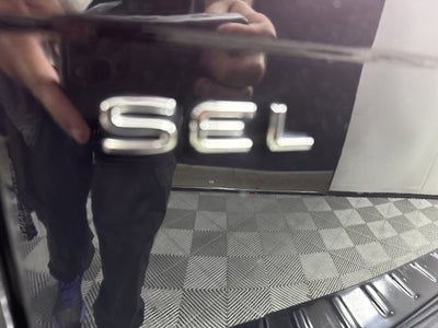 2022 Volkswagen Tiguan SEL R-Line