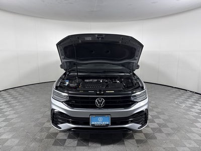 2023 Volkswagen Tiguan SE R-Line Black