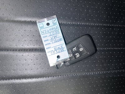 2024 Volkswagen Tiguan SE R-Line Black