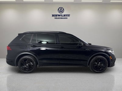 2024 Volkswagen Tiguan SE R-Line Black