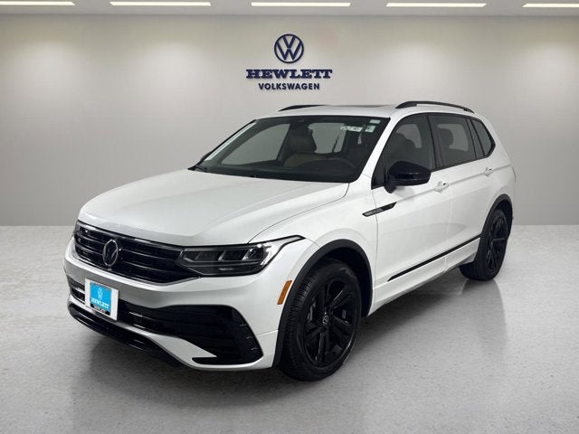 2024 Volkswagen Tiguan SE R-Line Black