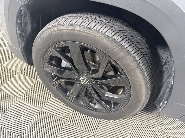 2023 Volkswagen Taos SE